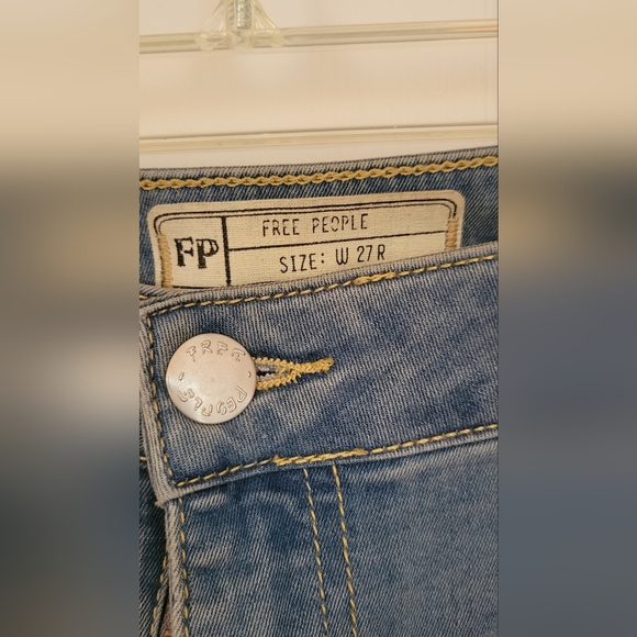 Free People Just float on flare jeans 27R - Picture 2 of 6